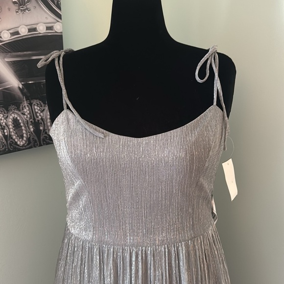 NWT Dress the Population Dream Metallic Tiered Midi Dress Dove Gray XXL 14 16 🪩 - Picture 3 of 15